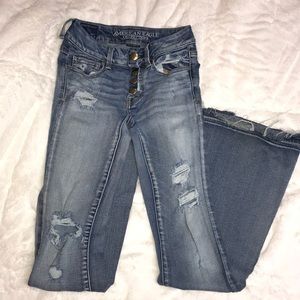 American eagle distressed jeans